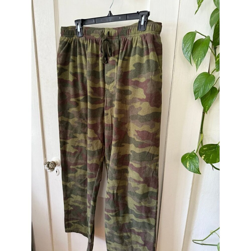 Croft & Barrow size large camo pajama pants - Picture 2 of 7